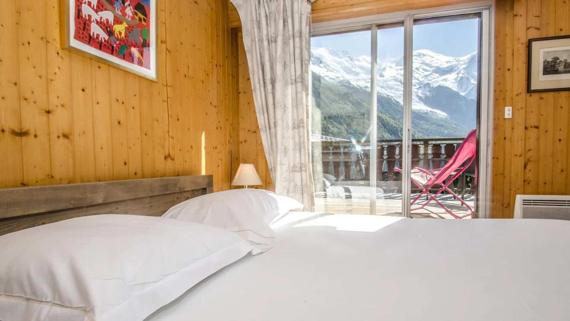 Appartement A Chamonix Avec Terrasse, Parking, Local A Skis - Fr-1-343-172